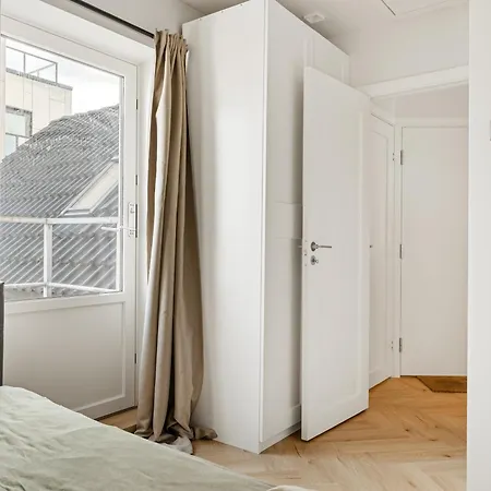 Apartment Living *